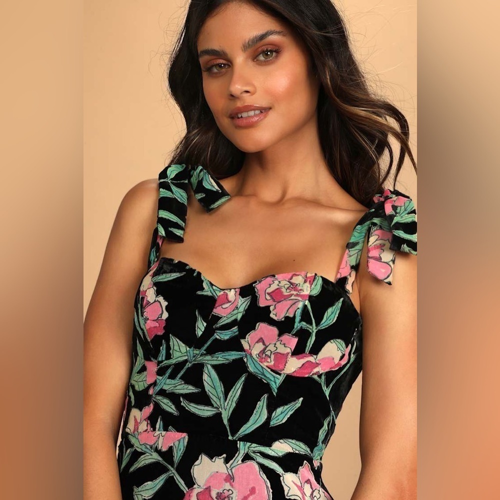NWT Lulus Glorious Garden Black Floral Print Burnout Velvet Maxi Dress sz XS - Picture 5 of 9